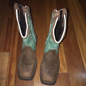 Justin Cowboy Boots